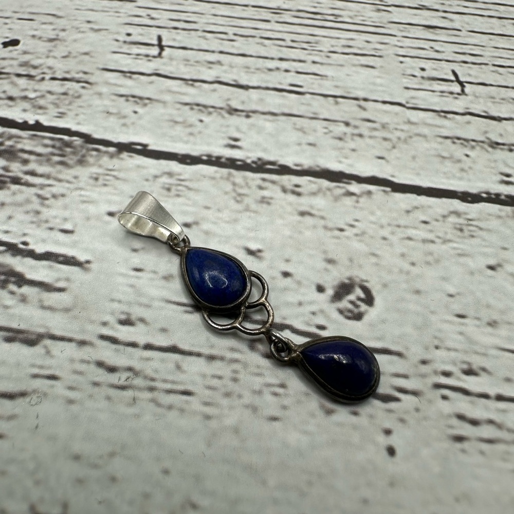 Elegant Silver and Blue Lapis Teardrop Pendant